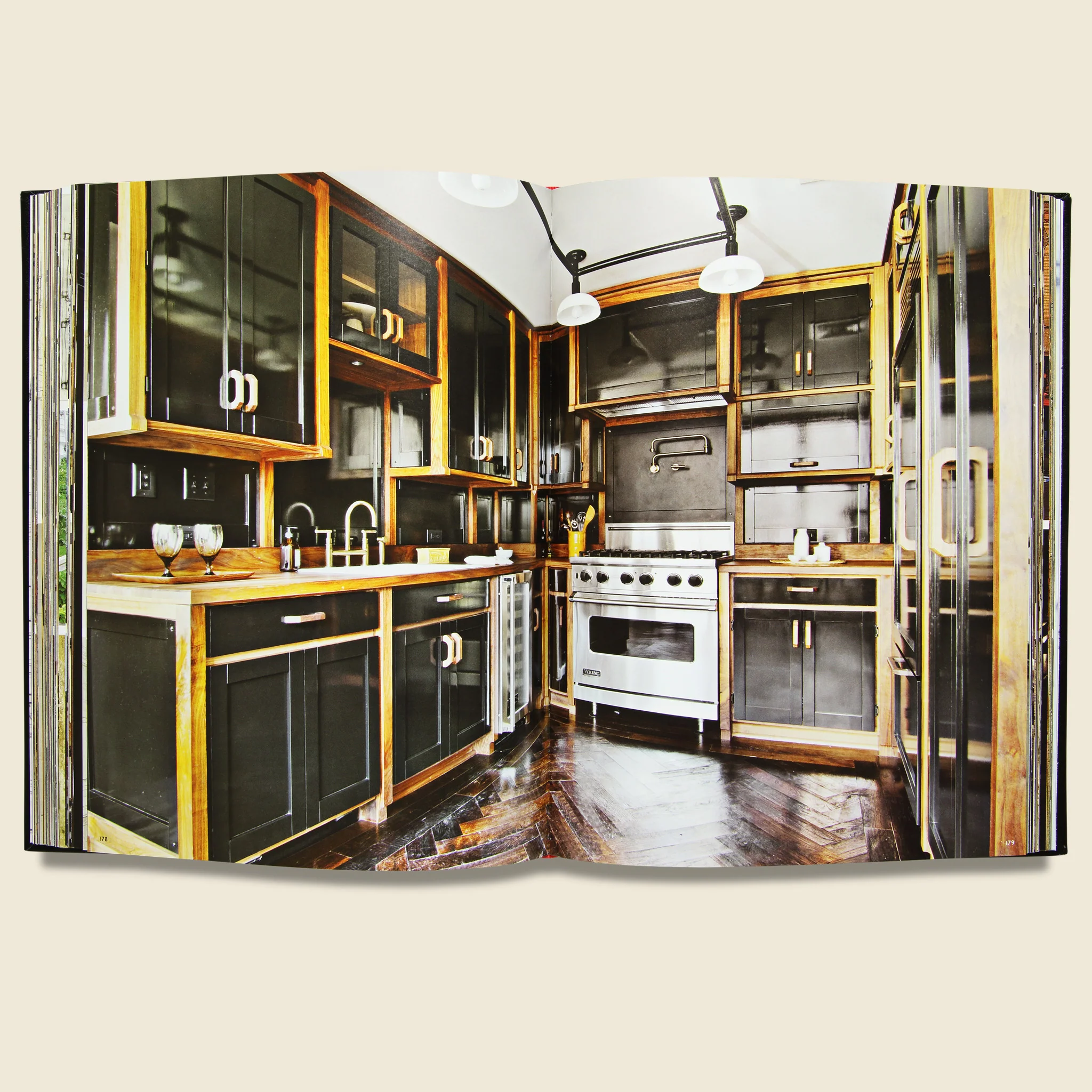Roman and Williams - Buildings & Interiors: Things We Made - Image 4