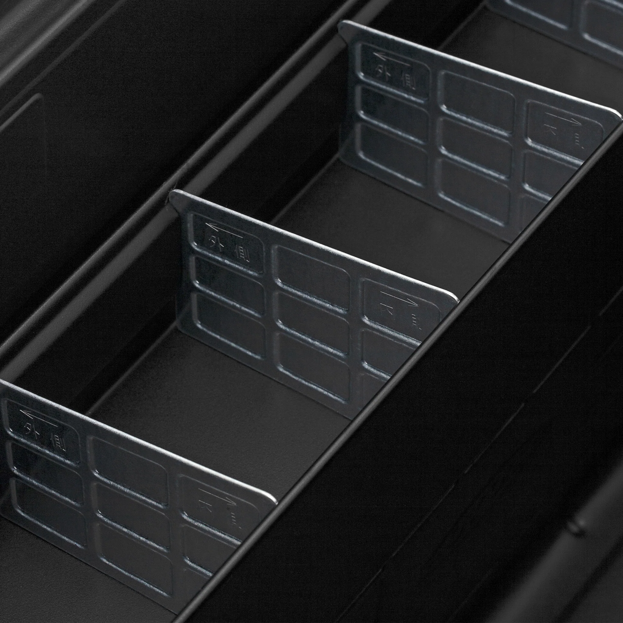 Cantilever Toolbox - Black - Image 3