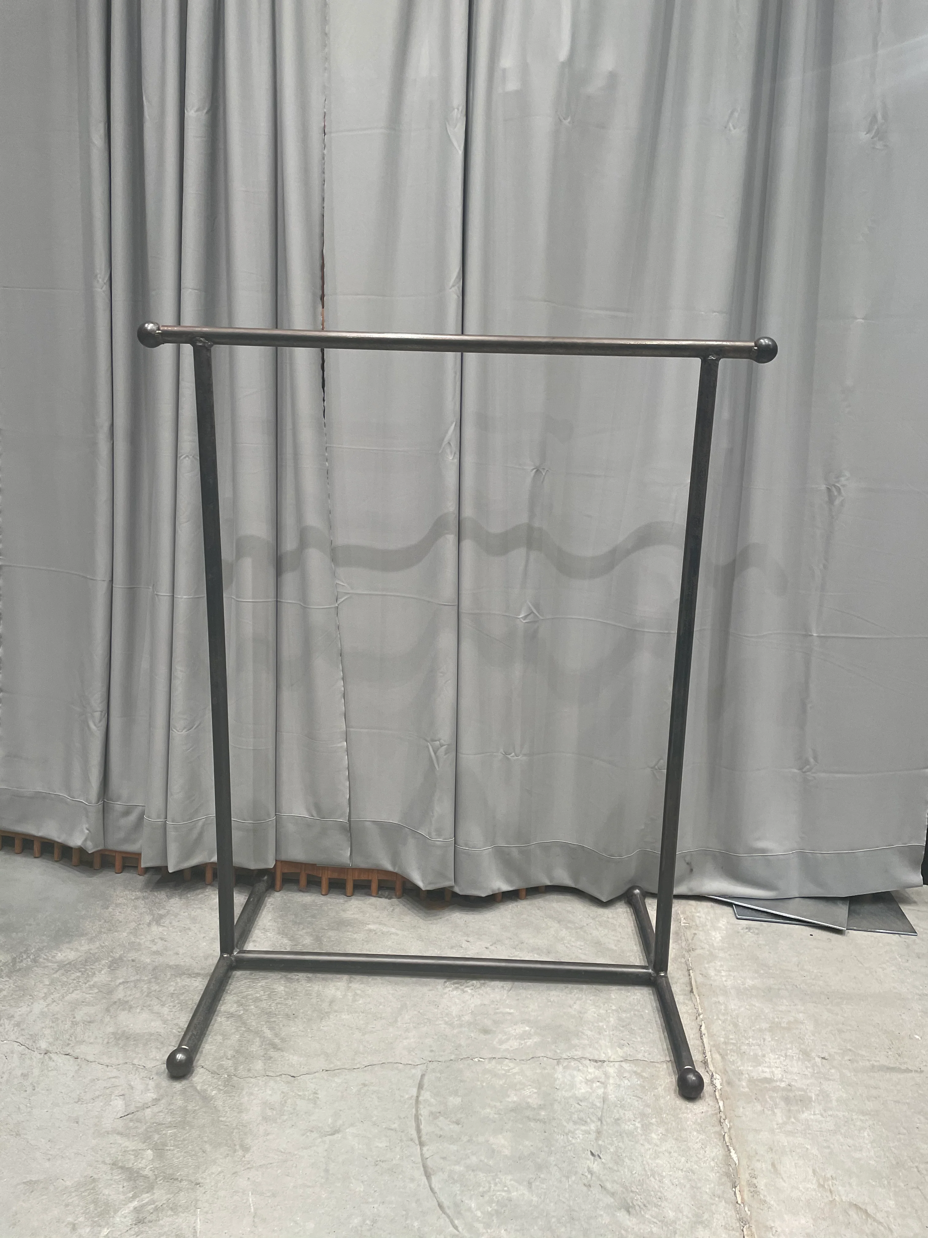 DNS 2 - Steel Hanging Rack (short)