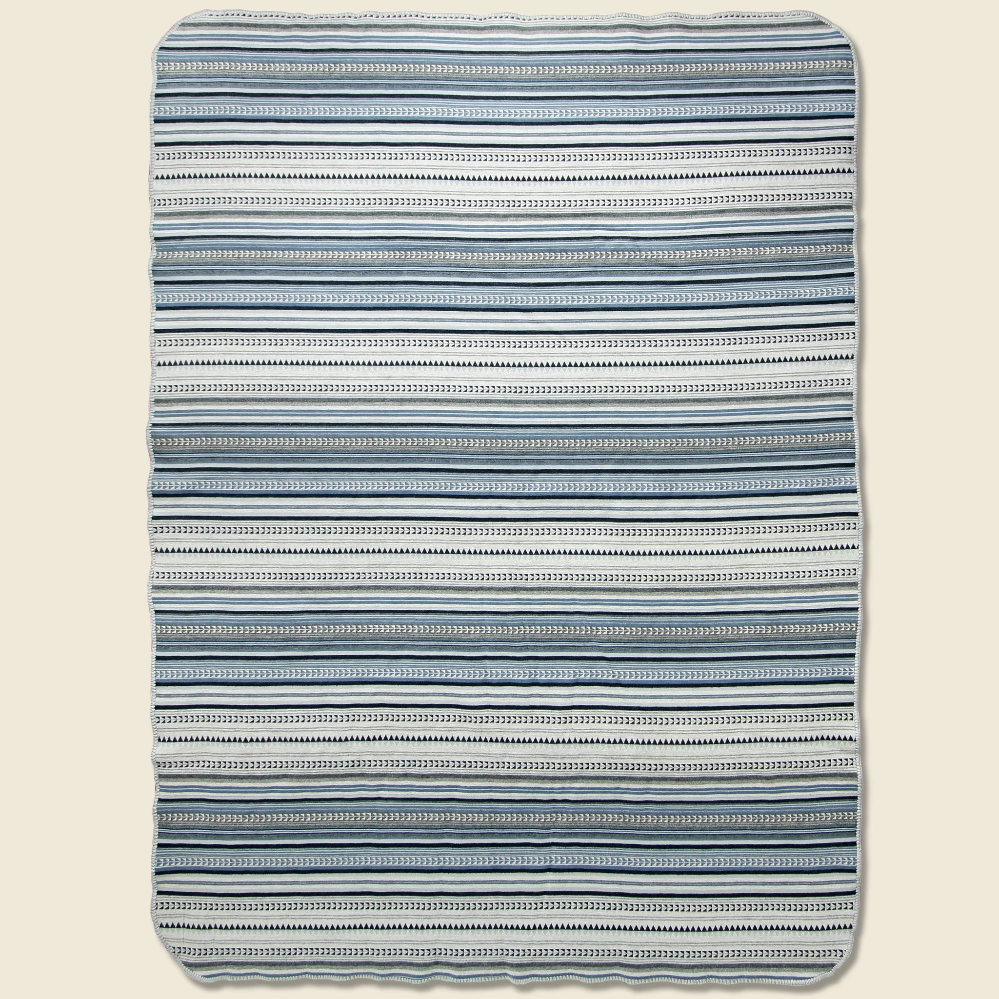 Aspen Sherpa Throw Blanket - Cloud Sky Geo