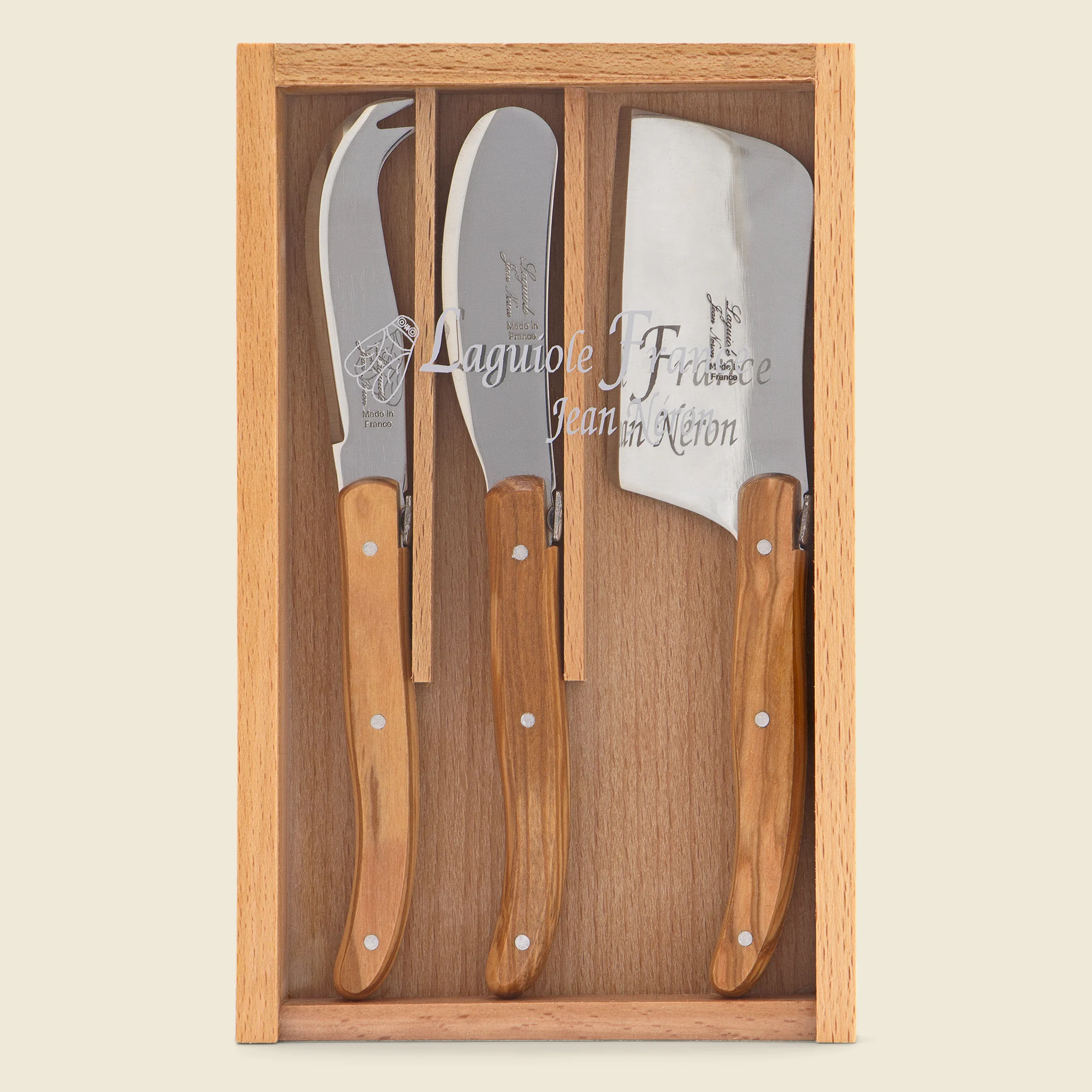 Olive Wood Boxed Cheese Set - Image 3