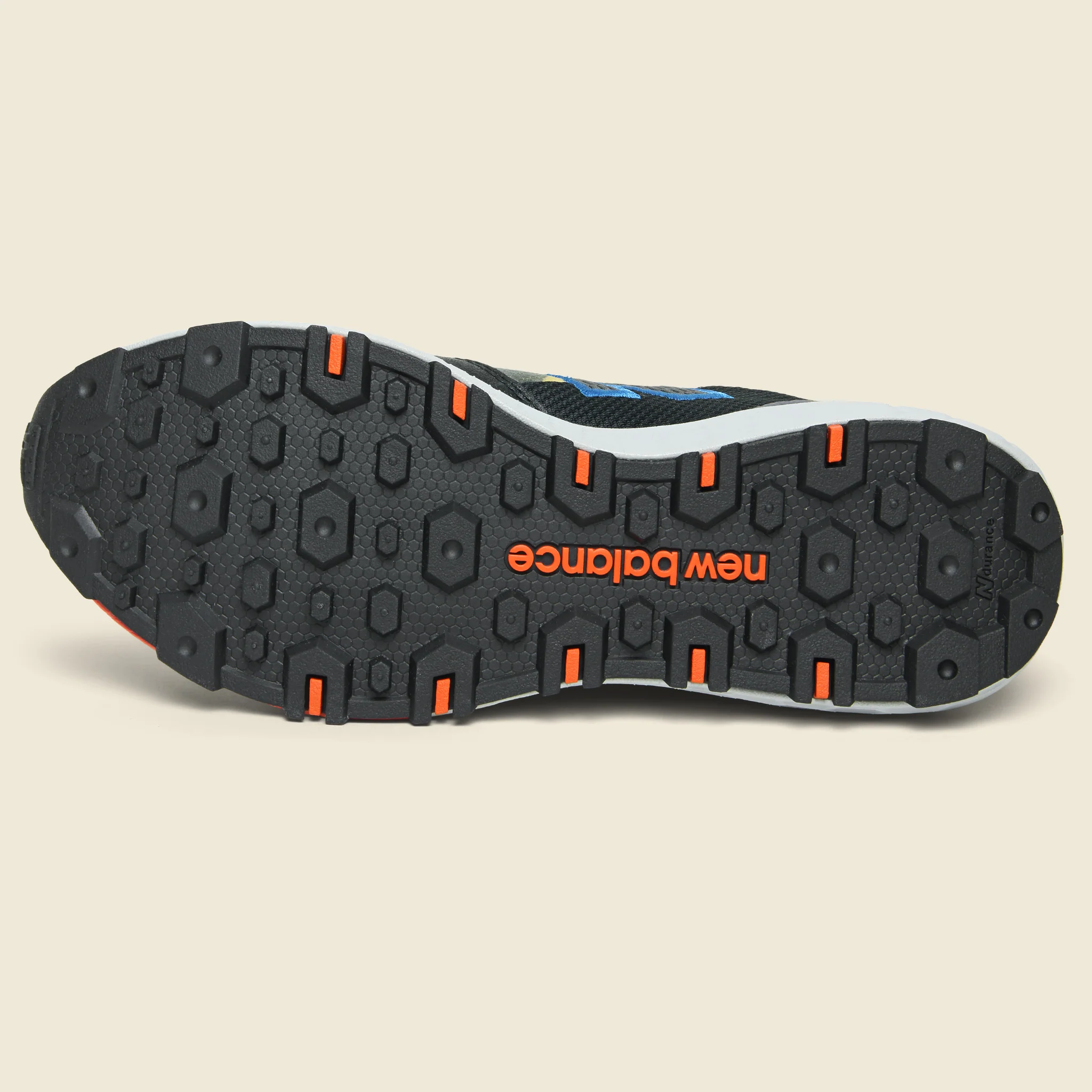 Fresh Foam Crag V2 Sneaker - Gold/Black/Red - Image 4